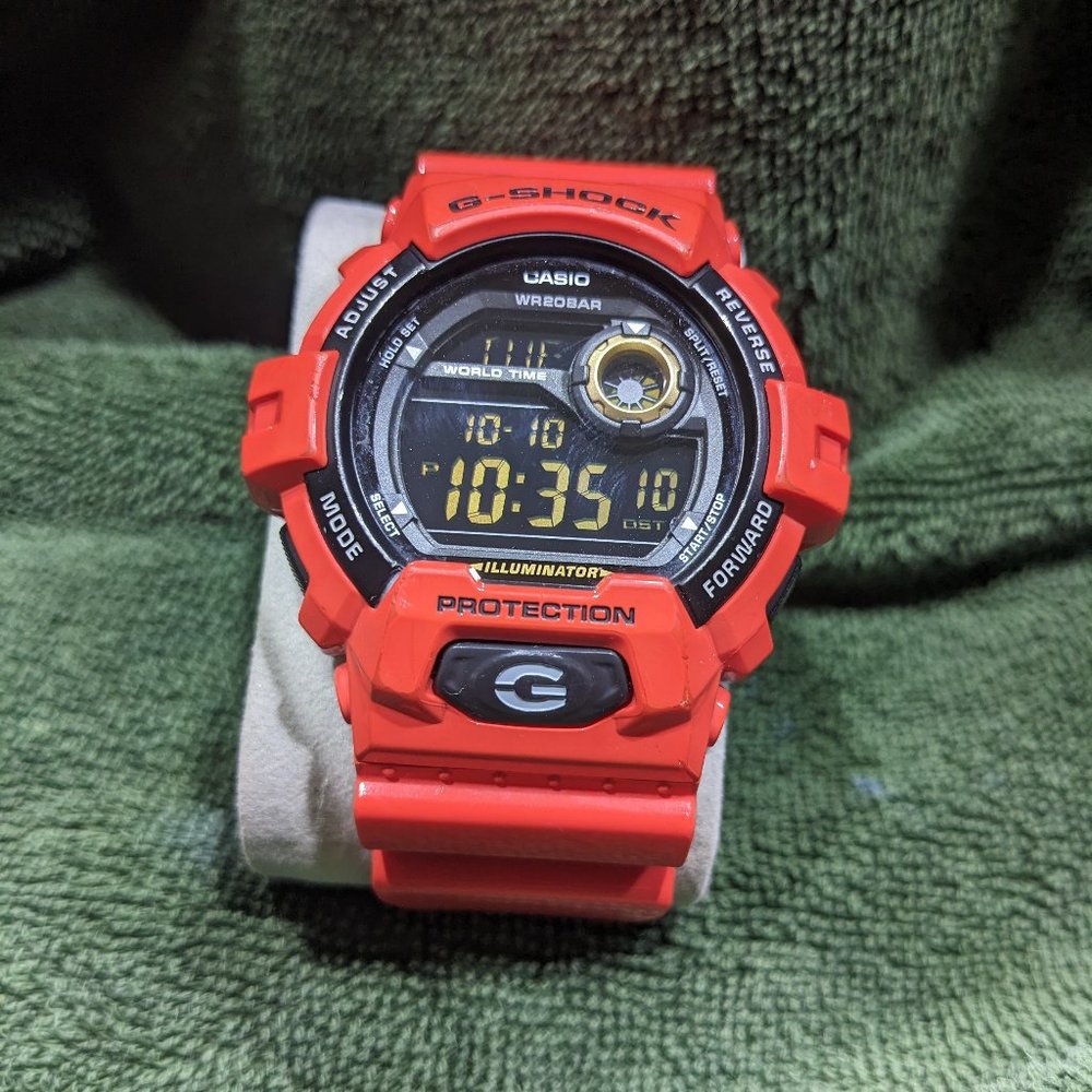 Casio G-Shock Digital Mens Orange Watch G8900A-4 G-8900A-4DR - EUC - SHIPS FAST!